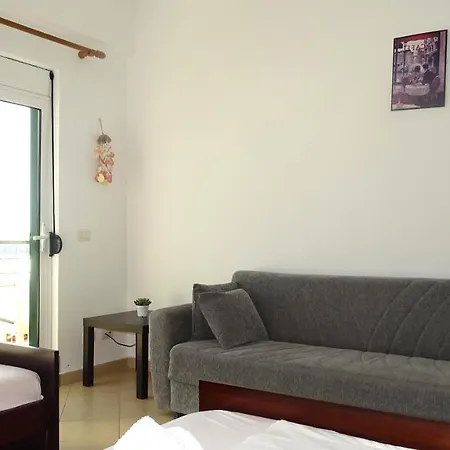 Vista Mare アパートホテル Sarandë